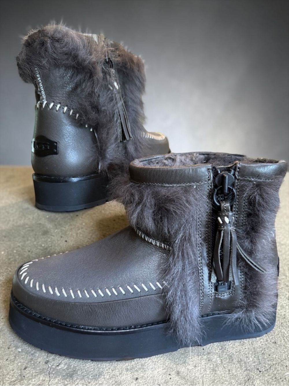 UGG Rare Fluff Punk Grey Leather Sheepskin Shearling Boots Size 9 NIB